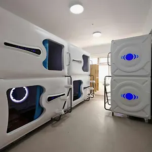  Hostel Napoles